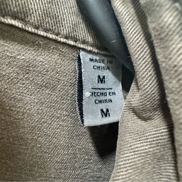 Levi's Khaki Utility Jacket with Star Patches Size M 100% cotton - Picture 6 of 10